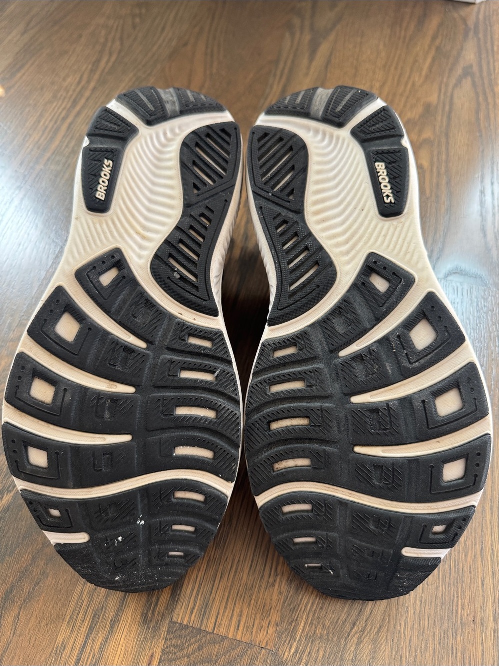 Brooks Ghost 17 sneakers mens size 10 black and white running shoes - Picture 11 of 12
